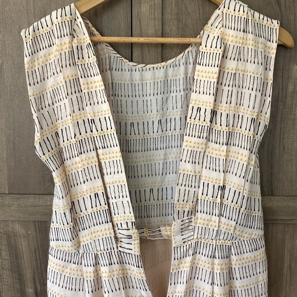 BCBGENERATION Open Back Dress Size 6 - Picture 11 of 15